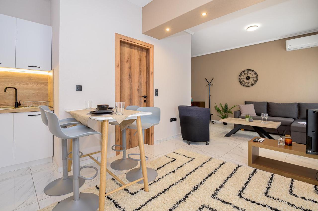 J&S Lux Central Suite 1 Alexandroupoli Bagian luar foto