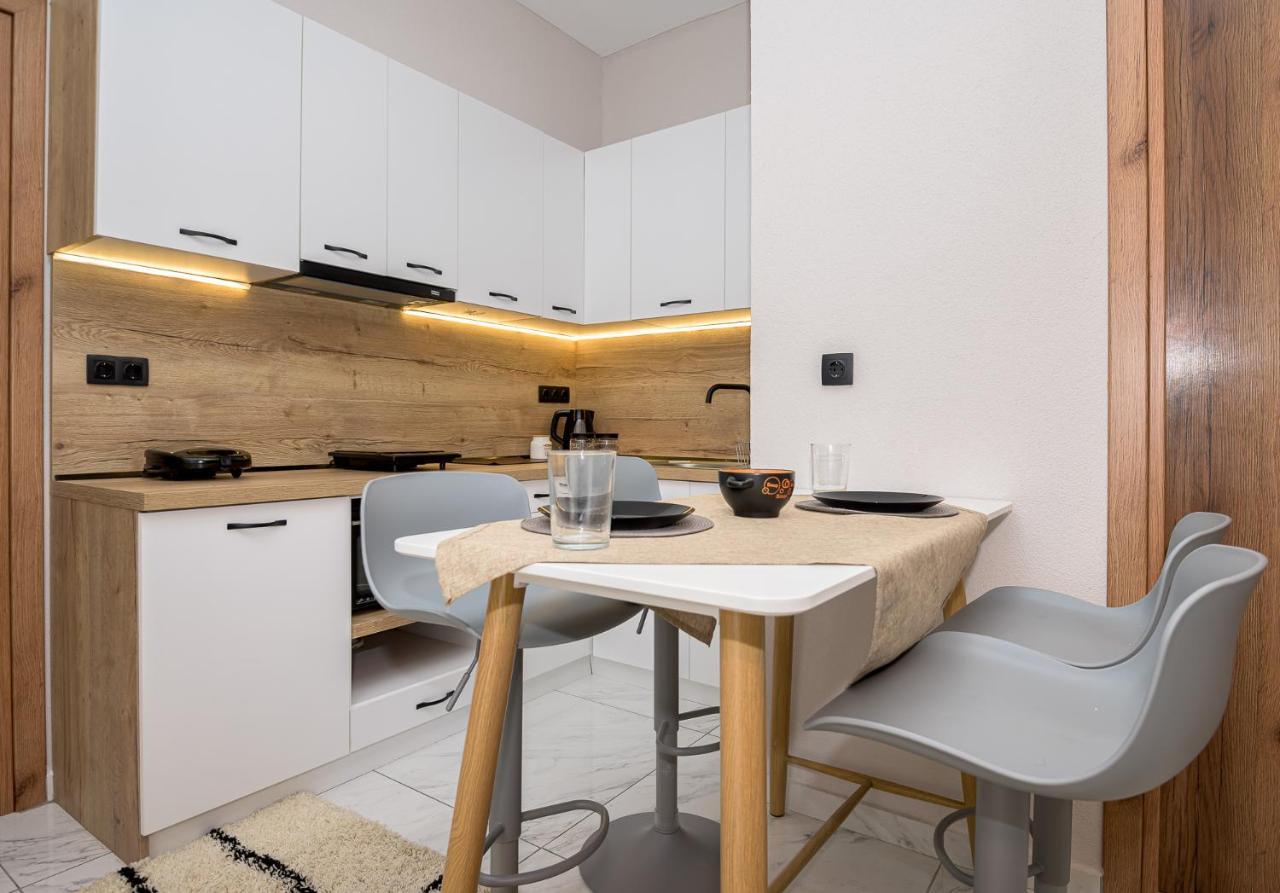 J&S Lux Central Suite 1 Alexandroupoli Bagian luar foto