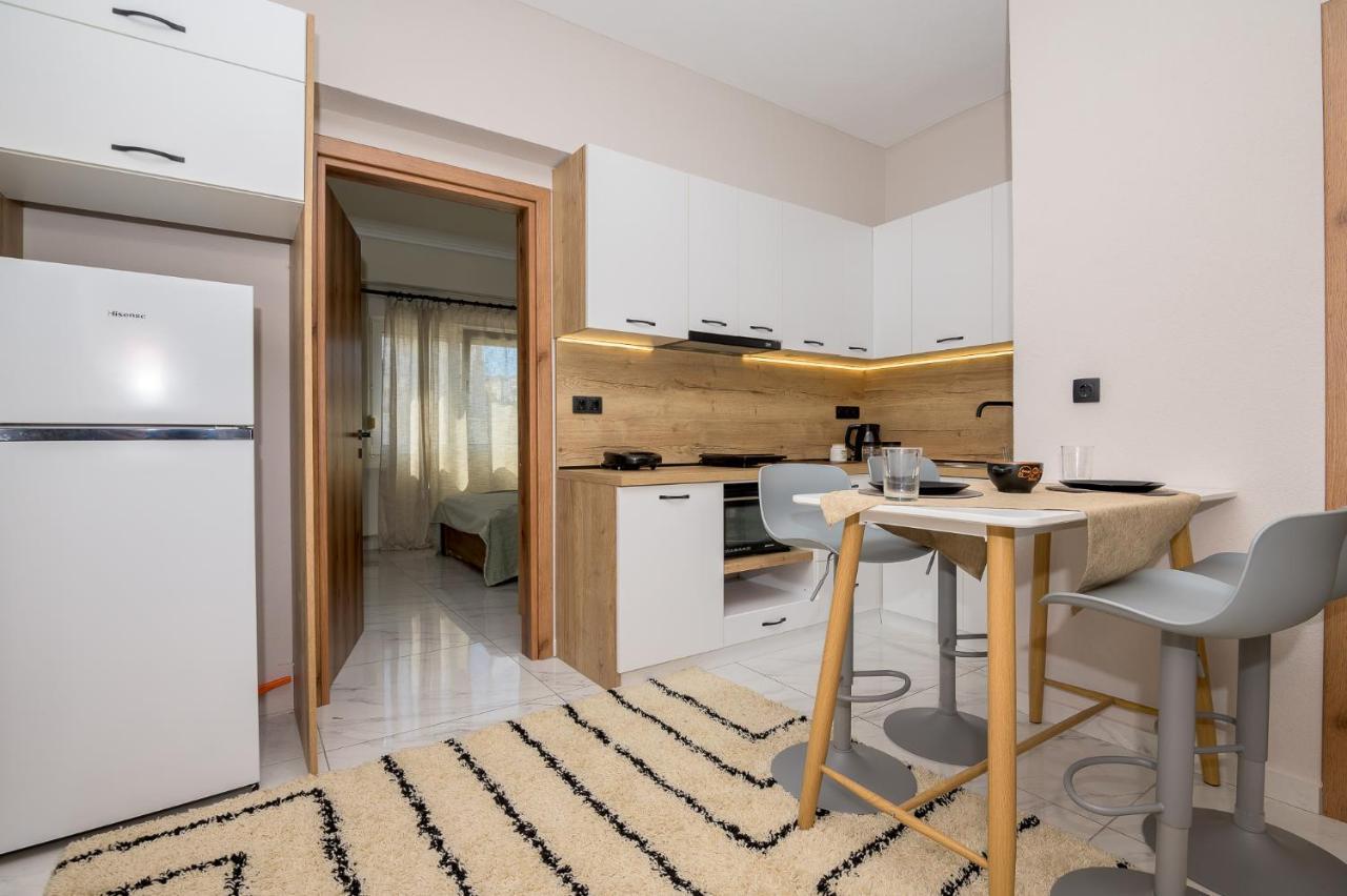 J&S Lux Central Suite 1 Alexandroupoli Bagian luar foto